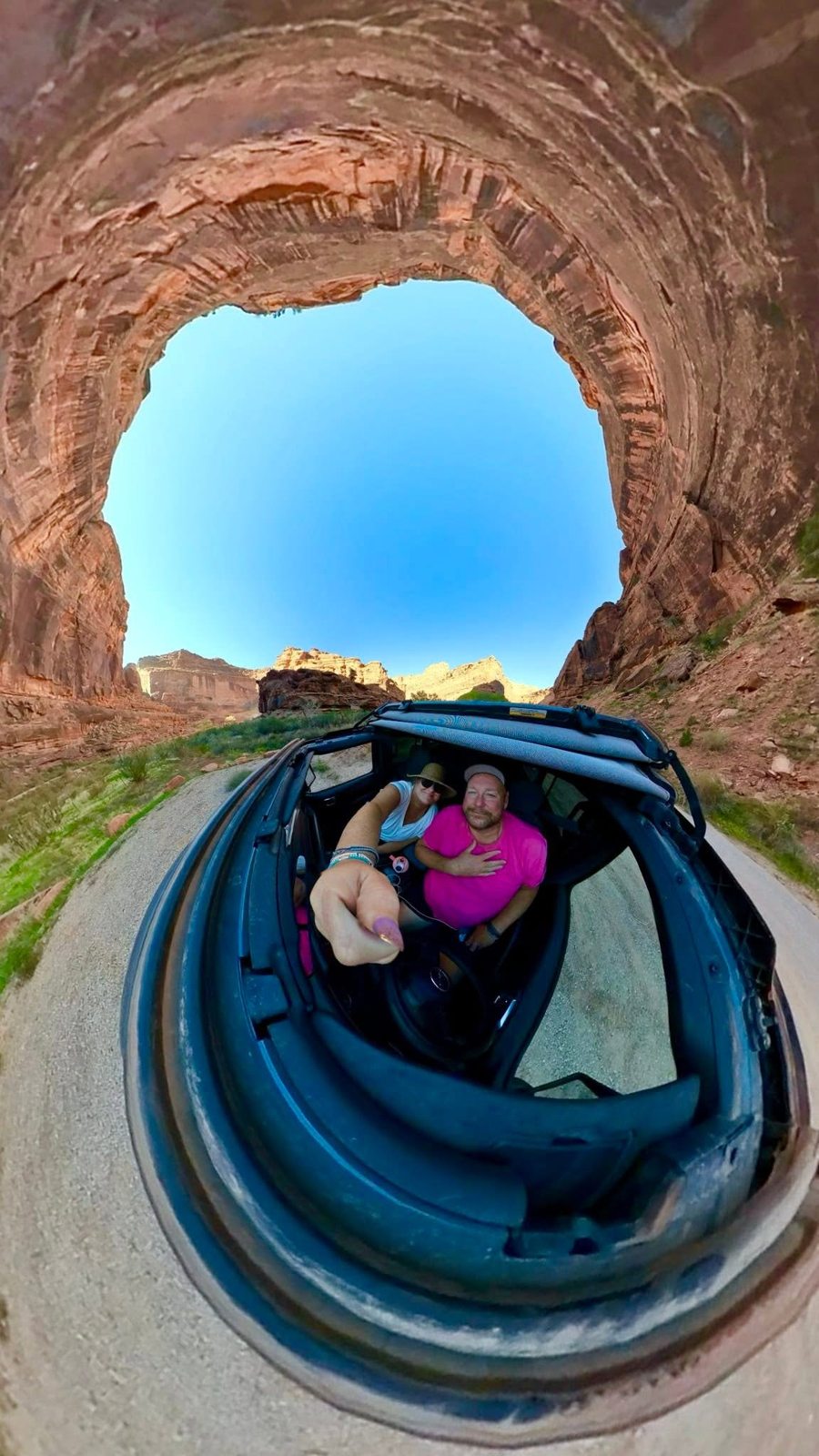 Exploring spectacular red-rock scenery